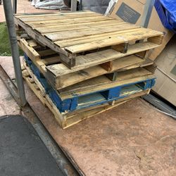 More than seven pallets free