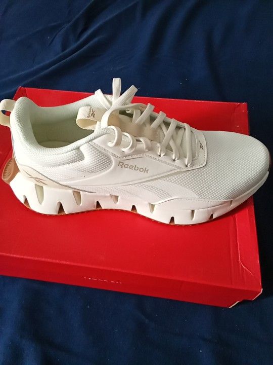 Reebok Sneakers
