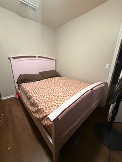 Queen bed