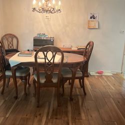 Dining room table