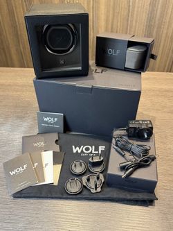 WOLF Cub Single Watch Winder with Cover in Black, 461103