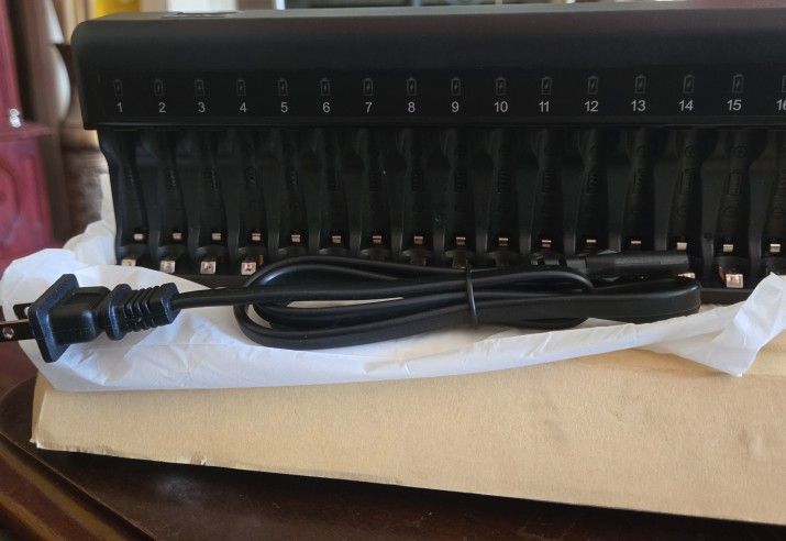 16 Slot Battery Charger