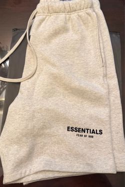 Light oatmeal essentials shorts