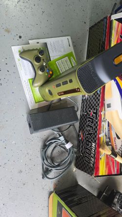 Xbox 360 halo edition green