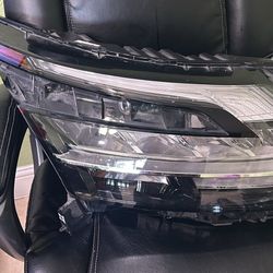2022-2023-2024 NISSAN PATHFINDER LEFT HEADLIGHT XENON LED OEM