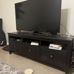 TV STAND FULLY BUILD NEED GONE