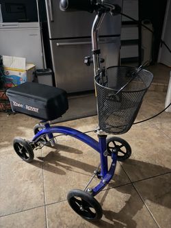 KneeRover Knee Scooter with Basket