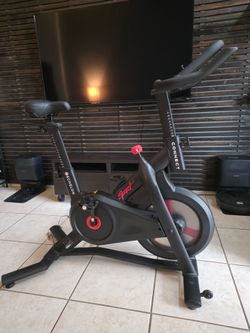Echelon Connect Sport Like New with custom seat