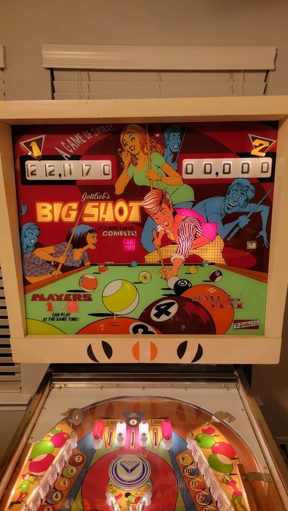 1973 Gottlieb HotShot Pinball Machine