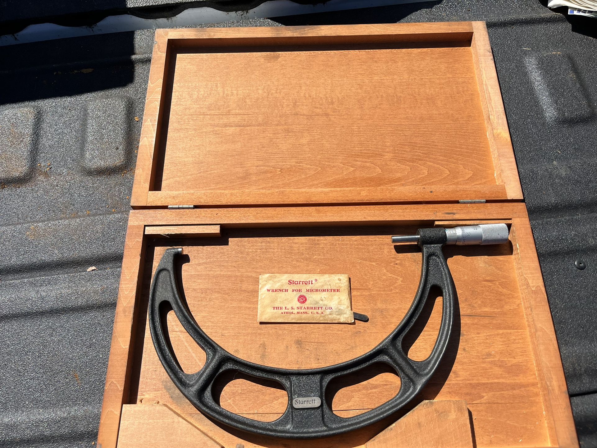 Star at 43682 9 inch micrometer