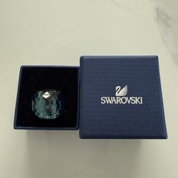 Swarovski cryatal ring ，no use