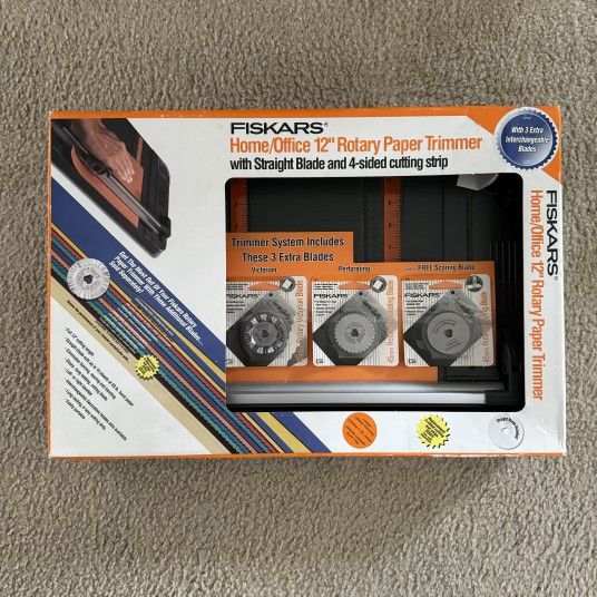 Fiskars 12" Rotary Paper Trimmer