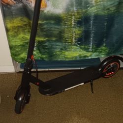 Lenzod Pro E Scoooter/"Reasonable" Offers Will Be Considered 