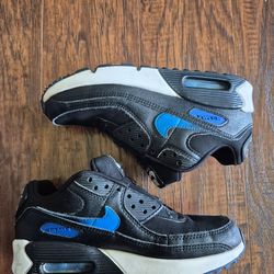 Kids Shoe Size 4 NIKE Air Max 90
