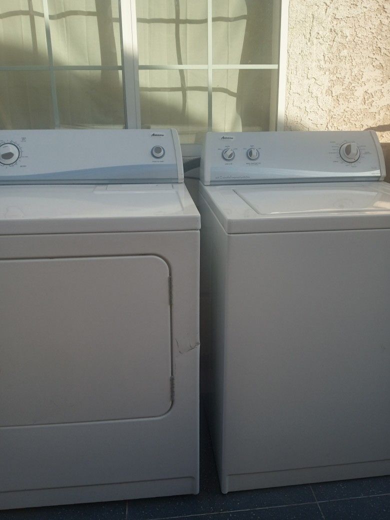 Amana Washer And Dryer Set