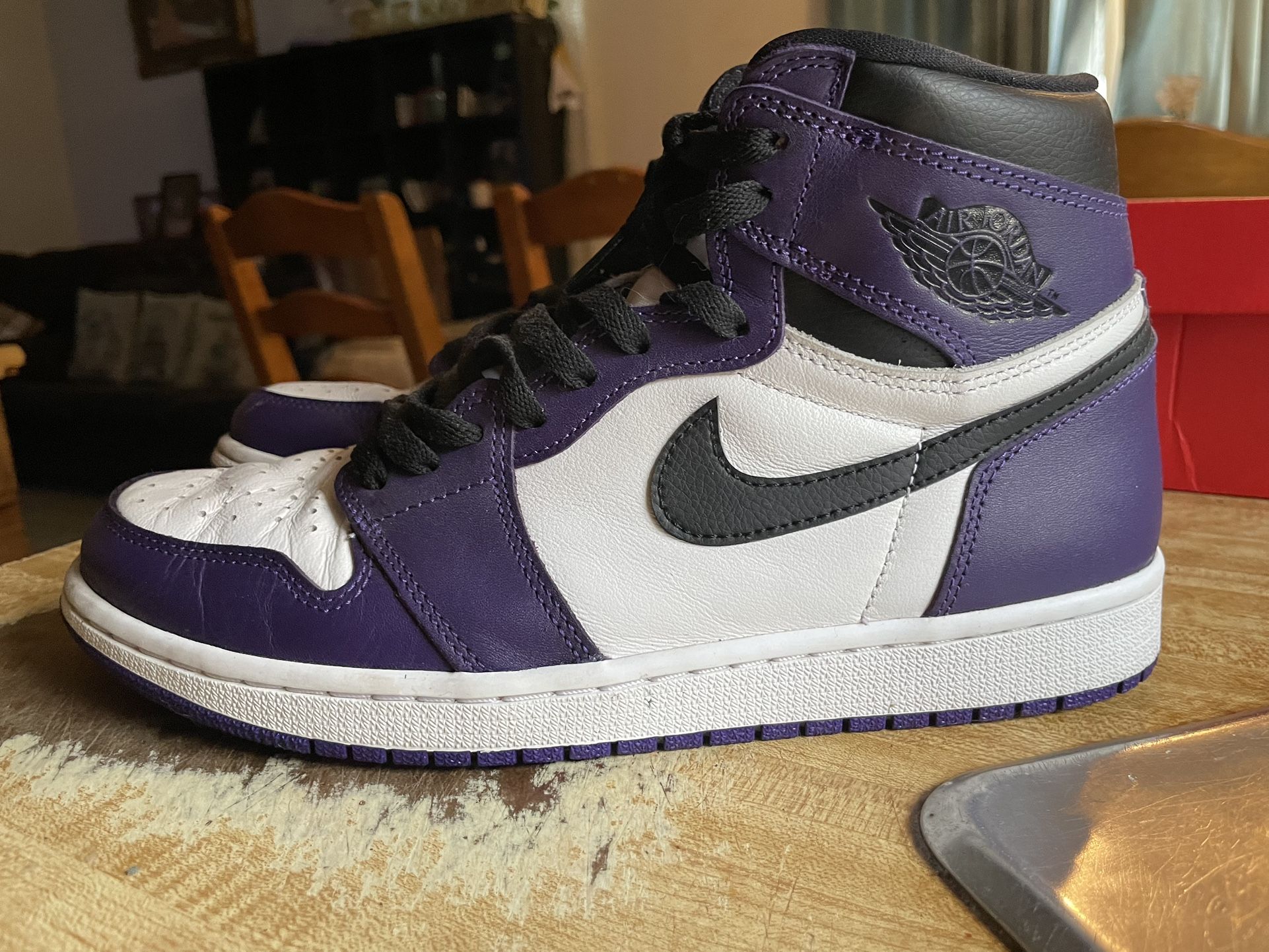 Jordan 1 Court Purple