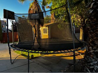 Trampoline 14ft with safety net