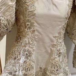 Vintage BEAUTIFUL WEDDING GOWN/ ST. PUCCI CRYSTAL AND PEARL