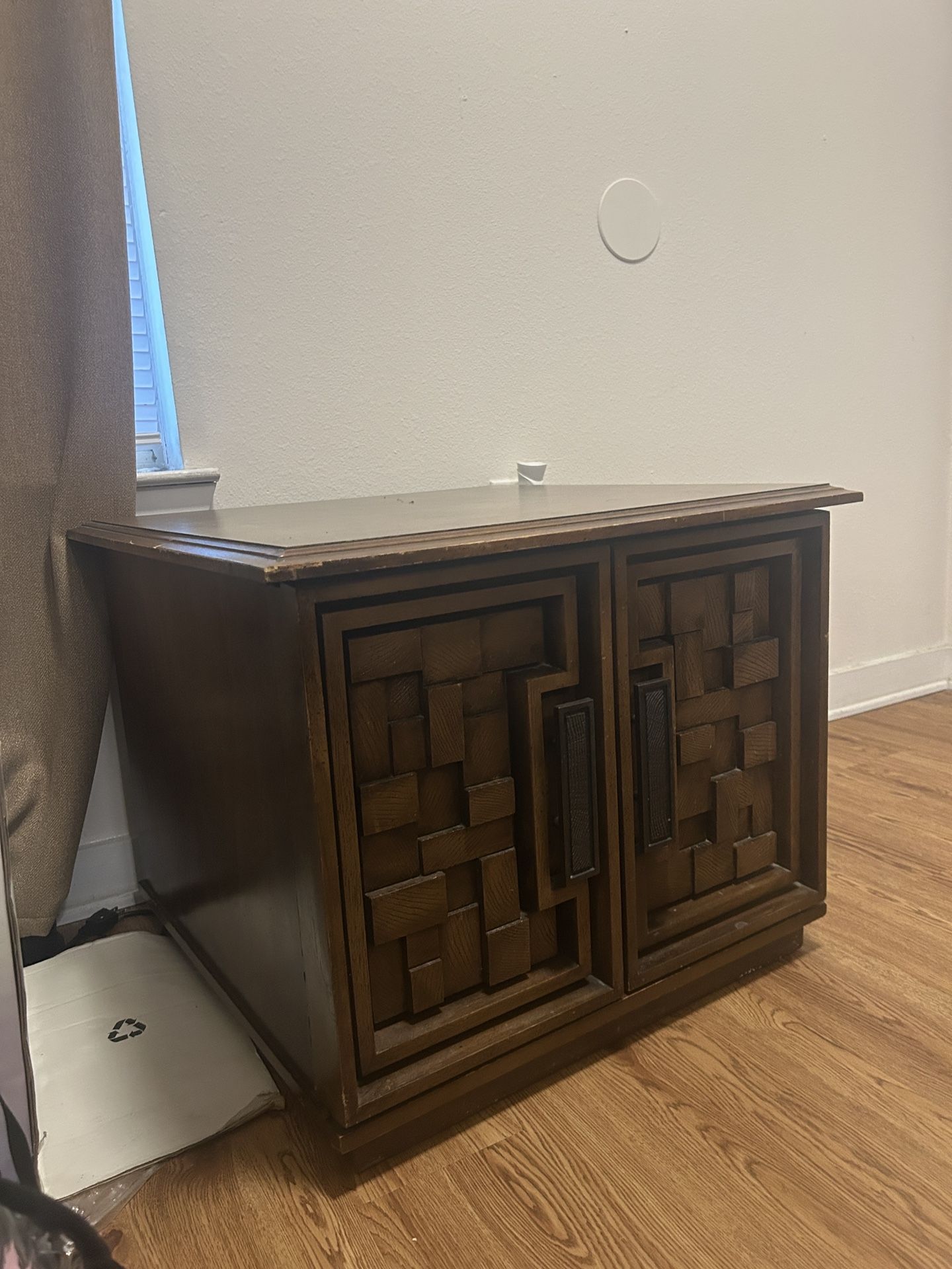 Elegant Mid Century Mosaic Wood Cabinet, Irving, TX, GOOD CONDITION