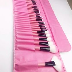 32 Makeup Brushes Set +🎁