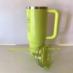  Starbucks x Stanley Summer Green Lime 40oz Tumbler