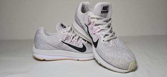 Nike Air Zoom Winflo 5 Women's Size 7 Running Shoes - ZIP CODE 77066