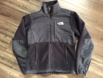Women's black North Face Denali fleece jacket