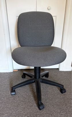 Adjustable office chair with wheels - gray