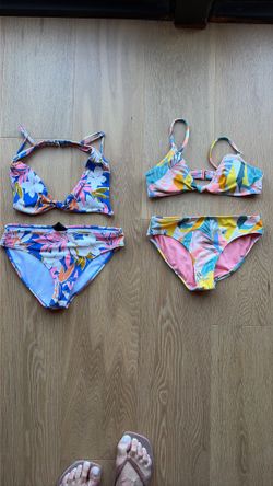 Volcom Girls Size 12.