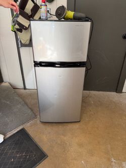 Insignia Mini Fridge with Top Freezer