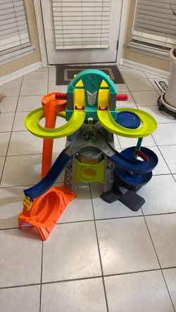 Fisher-Price Little People Launch & Loop Raceway.