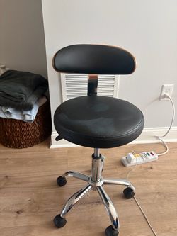 rolling chair
