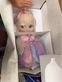 Hundreds of Kewpie Dolls