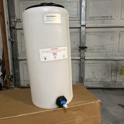 Water Tank 10 Gallon 