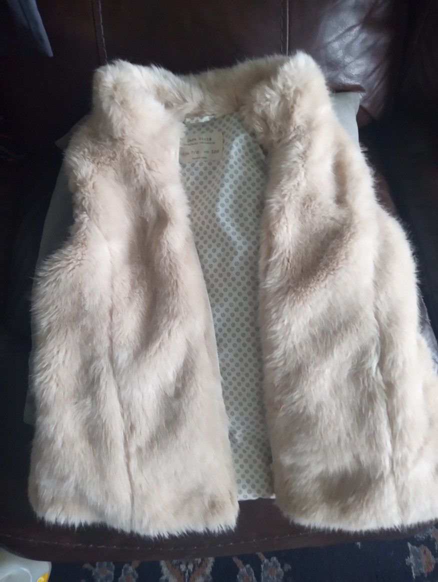Women's Fur Vest.