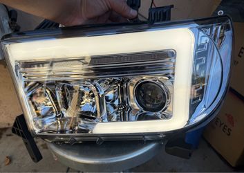 07-13 Toyota Tundra Chrome Projector LED Strip Headlights