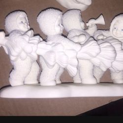 4 Snowbabies Carrying A Christmas Tree