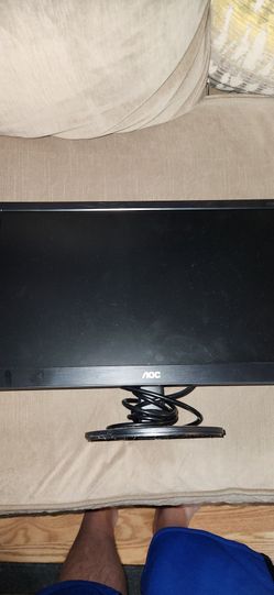 AOC E2070S 19.5-inch LED-backlit LCD monitor. 1600x900 HD+ resolution, a 5ms response time