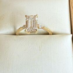 1.54 Carat Diamond 3 Stone Engagement Ring Size 6