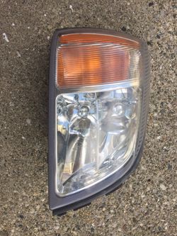 Deville headlight assembly 2000-2005
