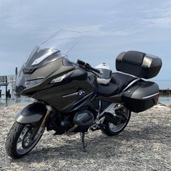 2021 BMW R 1250 RT Metallic Grey