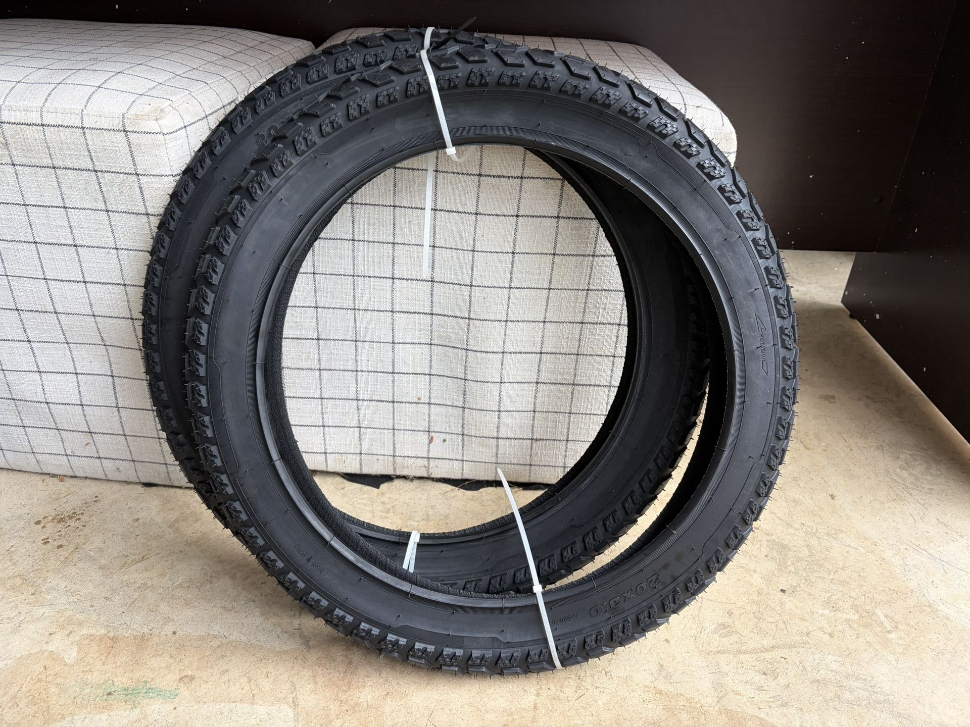 20x3 E-bike Tire ***NEW***