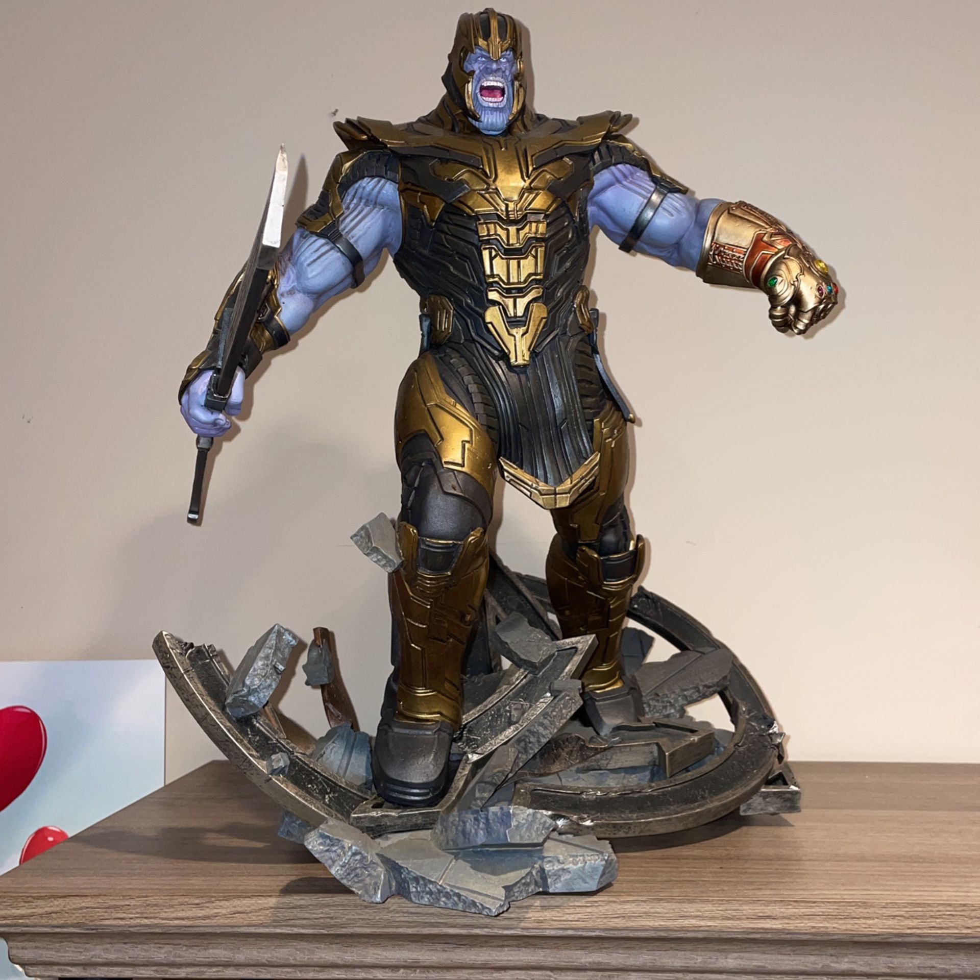 Thanos statue AP #1125 