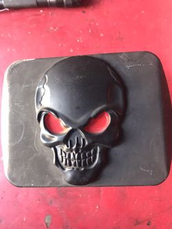 Hitch. Para Troca. Chica.  Tacoma  Chevy S10.      Hitch For Little Truck. Asking $30 Dlls. No. Less.  Thanks 