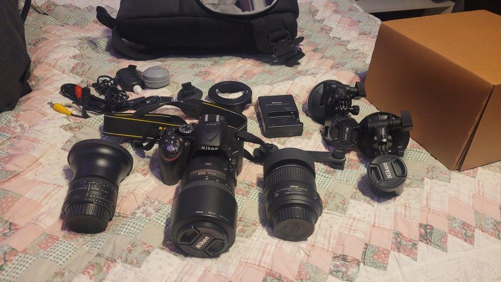 Nikon D5200 Digital Camera With Multipule Lens And Accessories