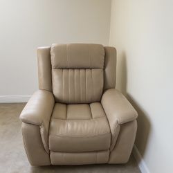 RECLINER CHAIR in TAUPE LEATHER