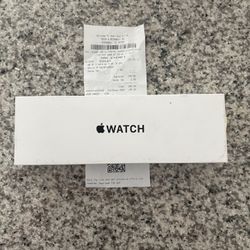 Brand New Apple Watch SE 3 40MM ( Midnight Sport Band)
