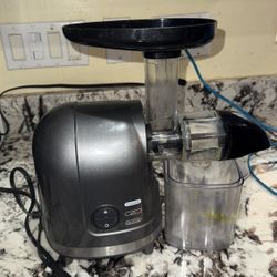 Juicer / Juice Machine 