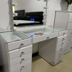 Vanity 13 Drawers 🎀