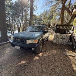 2000 Nissan Pathfinder